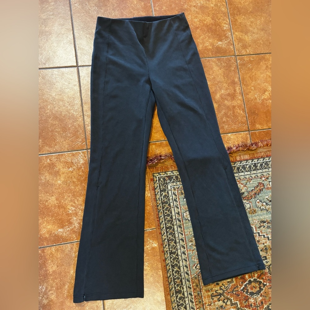 Lululemon Ribbed Softstreme Zip-Leg High-Rise Pants